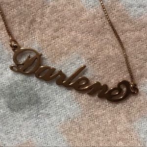 Meet your Posher, Darlene